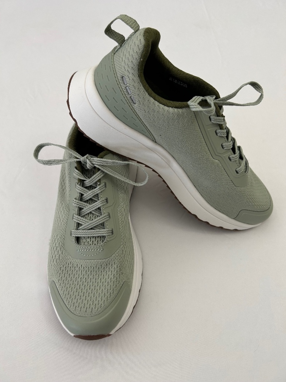 Revitalign Orthotic Reflective Mesh Walking Sneakers - Roxi Sage Green Size 8D